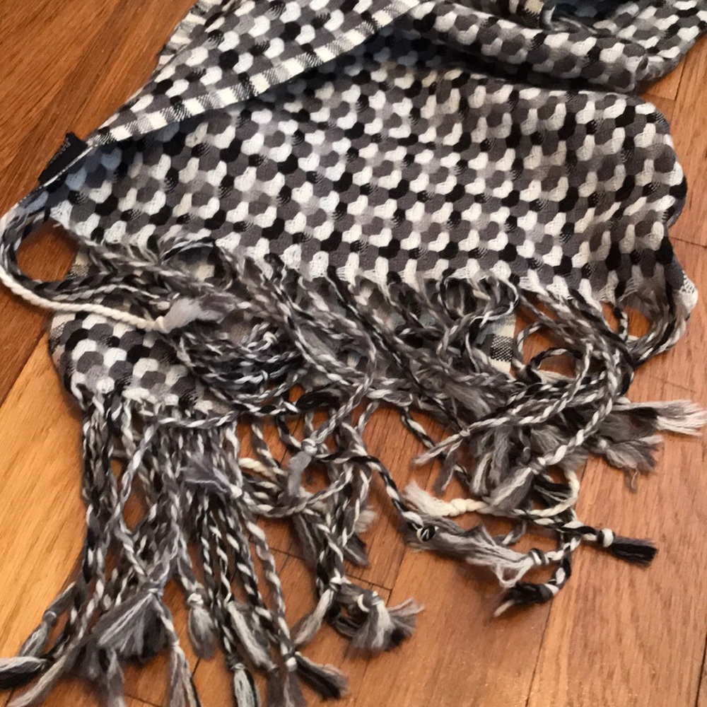 NWT Banana Republic wool scarf - Picture 4 of 6